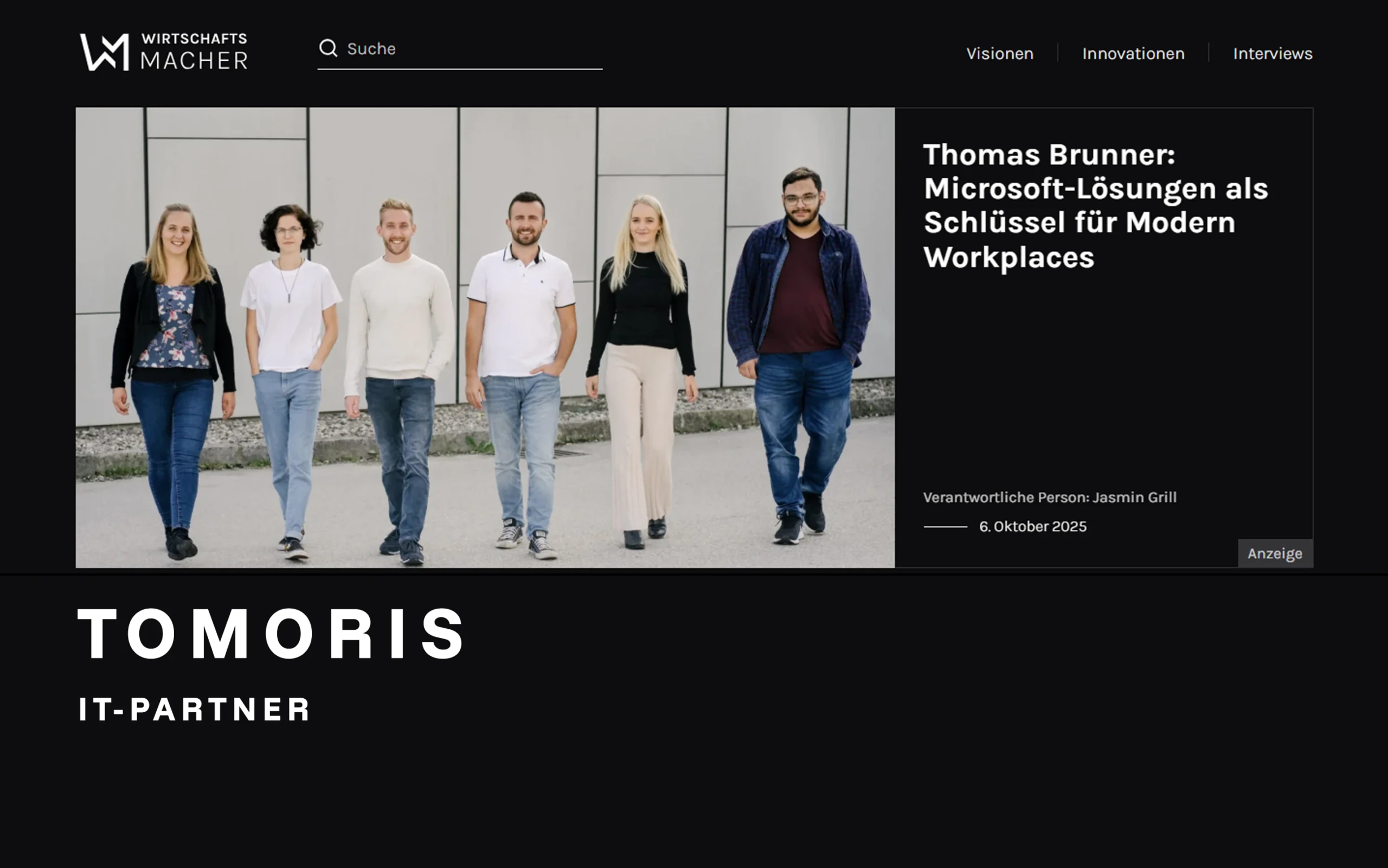 TOMORIS-Team vor Unternehmensgebäude als Symbol für strategische Microsoft 365 Modern Workplace Lösungen
